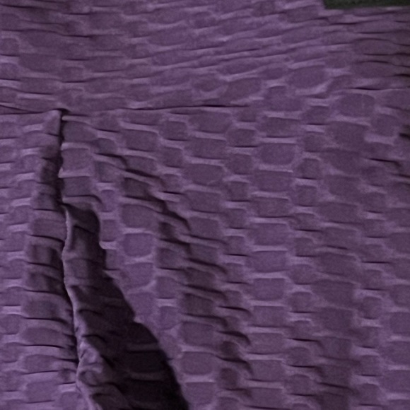 NWT-Boom Booty leggings size small in purple - Picture 5 of 8